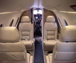 administrativnyj_samolet_aerostar_fj100